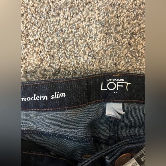 Ann Taylor Loft Slim modern denim jeans dark blue pockets classic size XS 2 - Picture 4 of 8